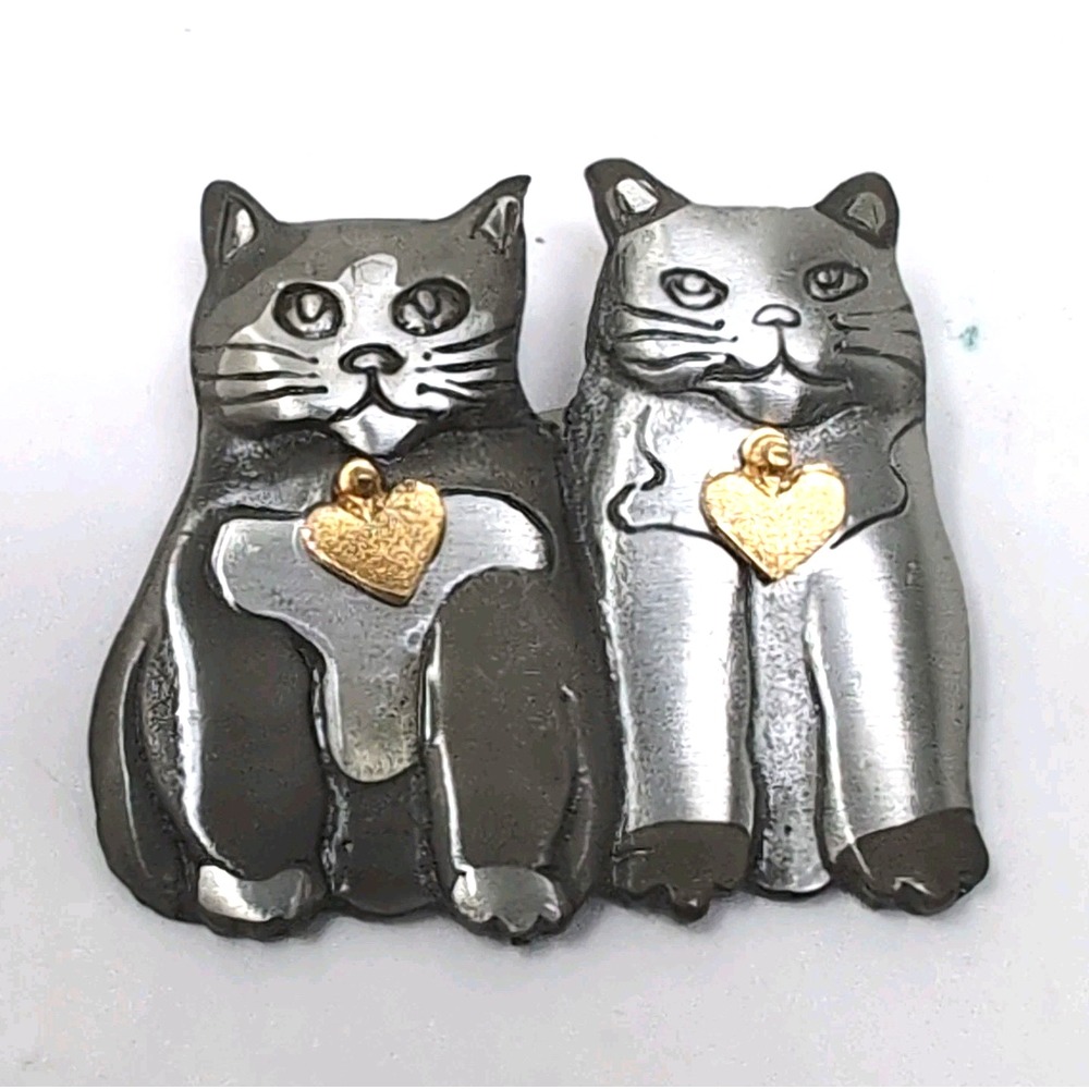 Vintage Pewter Two Cat Cats Brooch Pin Gold Heart Charms Cat Lover